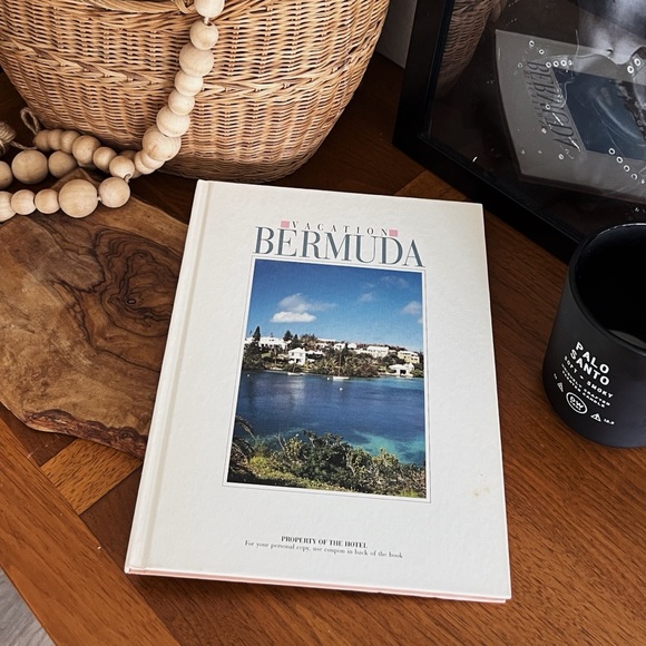 1988/1989 VACATION BERMUDA VINTAGE COFFEE TABLE BOOK - Picture 7 of 11